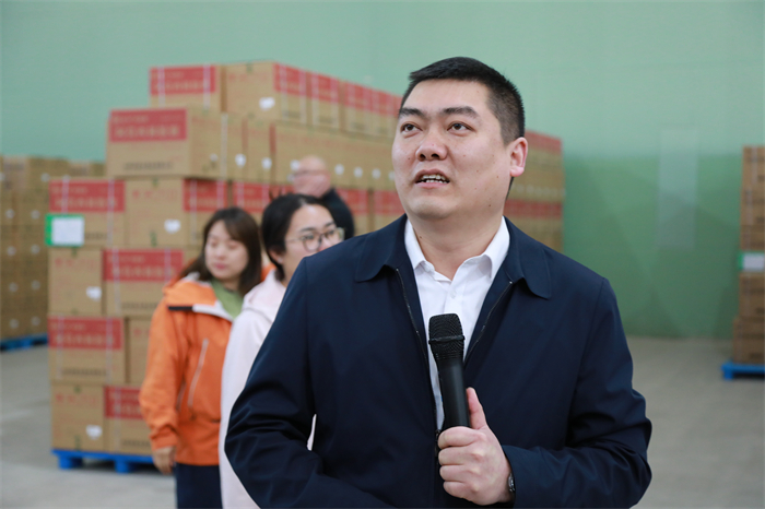 1745897354358433.jpg 4.jpg